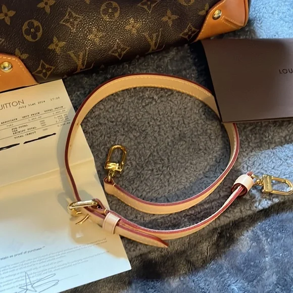 - 🔥SALE 🩷Gorgeous Authentic Louis Vuitton retiro pm monogram 🩷